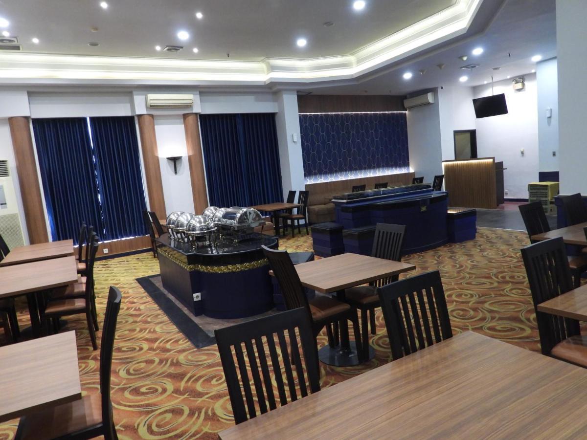 โรงแรมแม็กซ์เวลล์ จาการ์ตา ภายนอก รูปภาพ